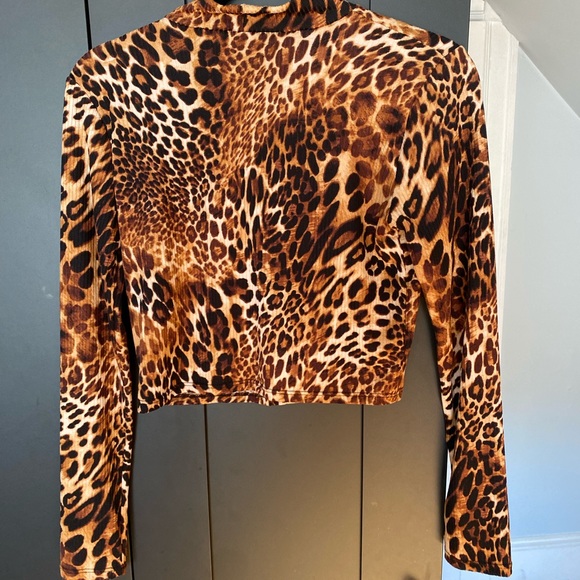 Fashion Nova Cheetah Crop - Picture 5 of 5